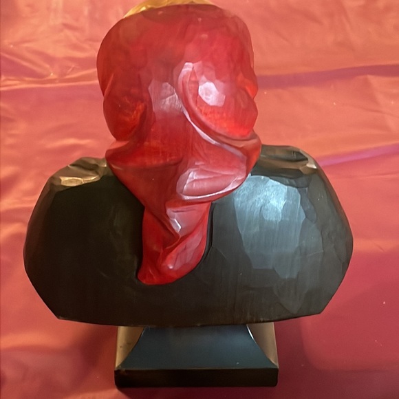 VTG Huggler-Weiss Hand Carved Busts - Picture 4 of 11